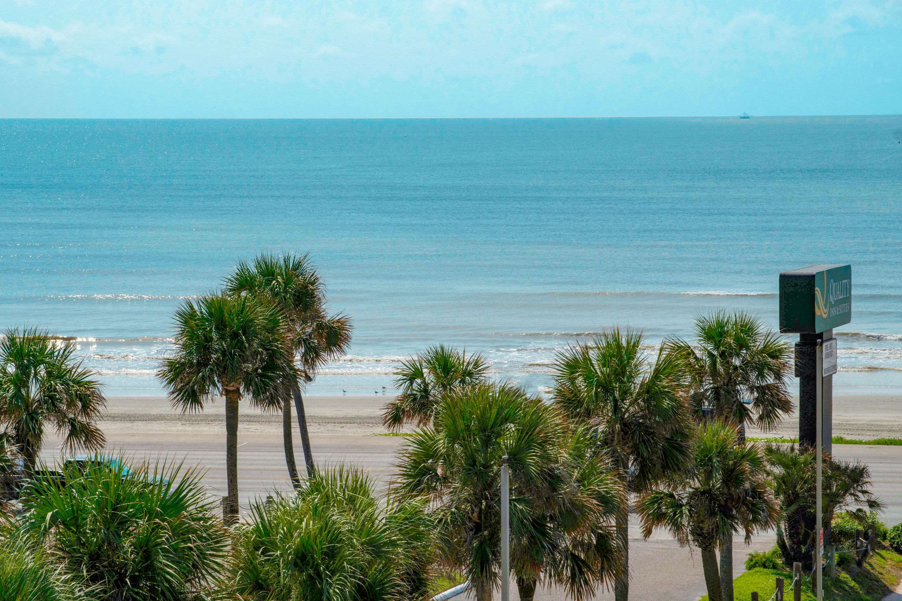 Ocean view | Quality Inn & Suites Beachfront