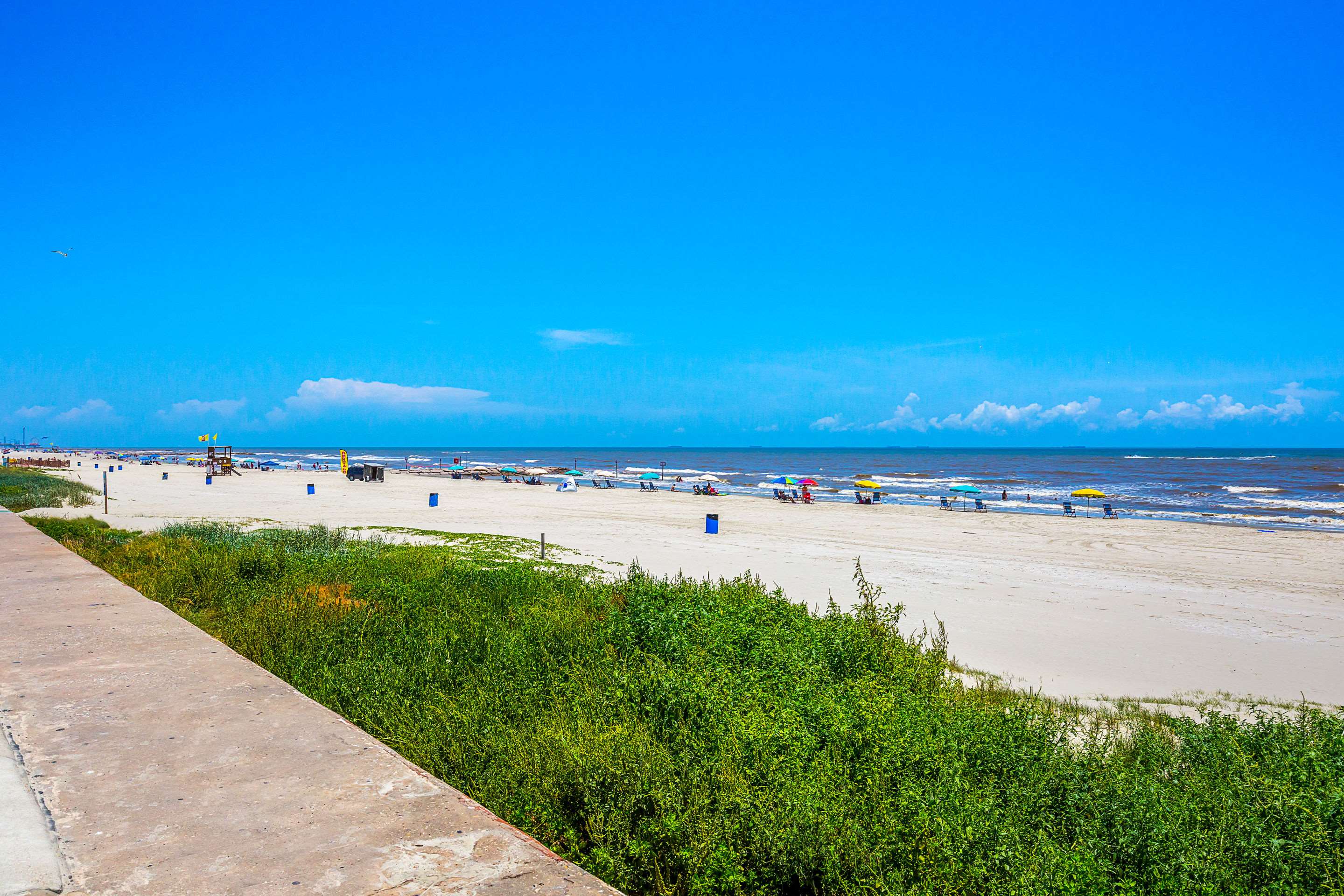 Nearby beach | Quality Inn & Suites Beachfront