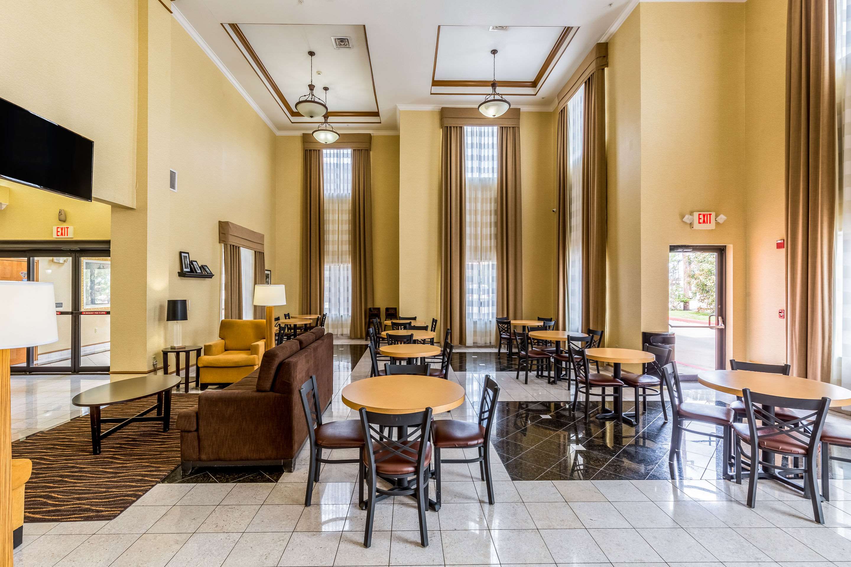 Spacious breakfast area