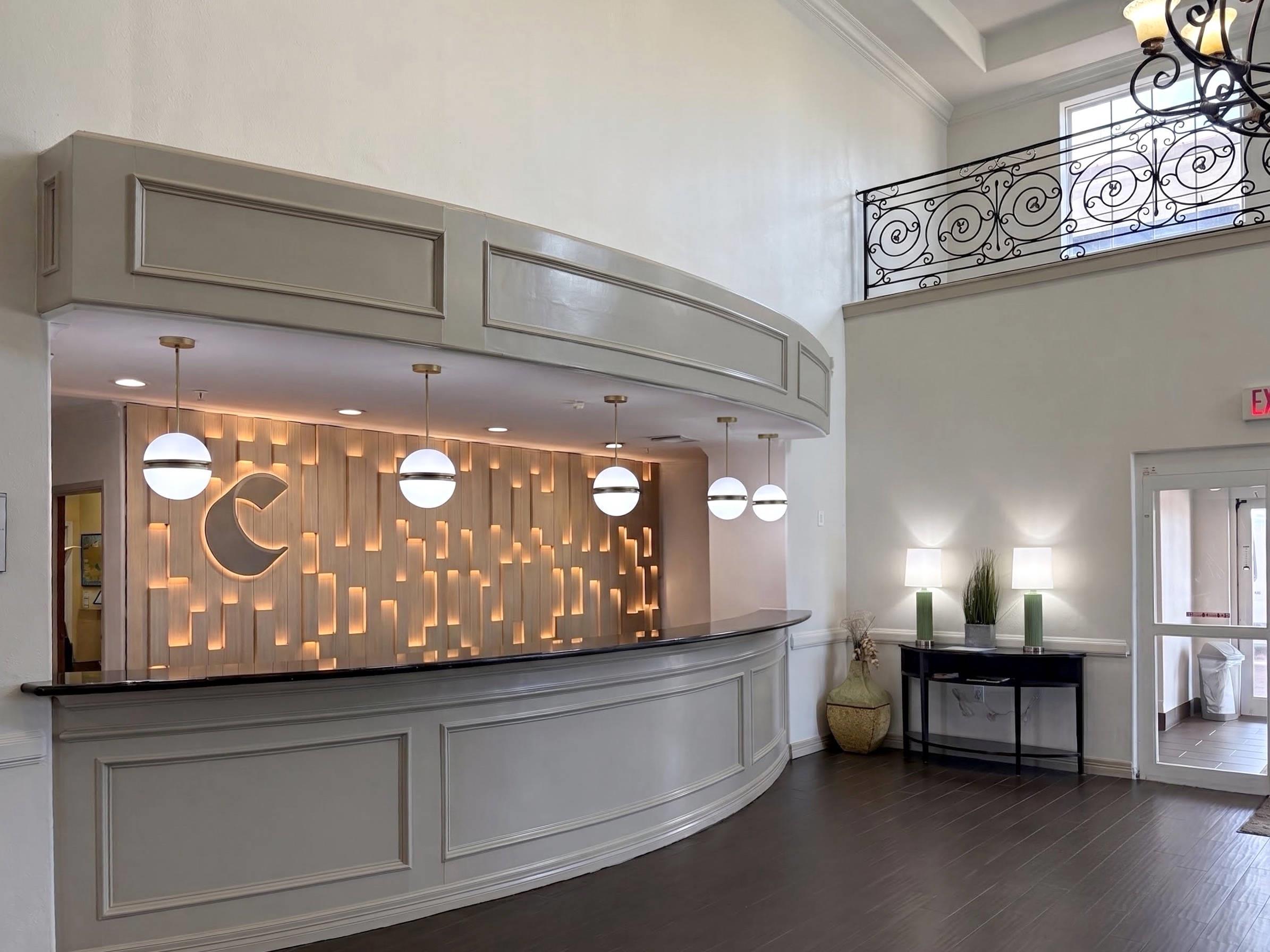 Front desk | Comfort Suites Galveston