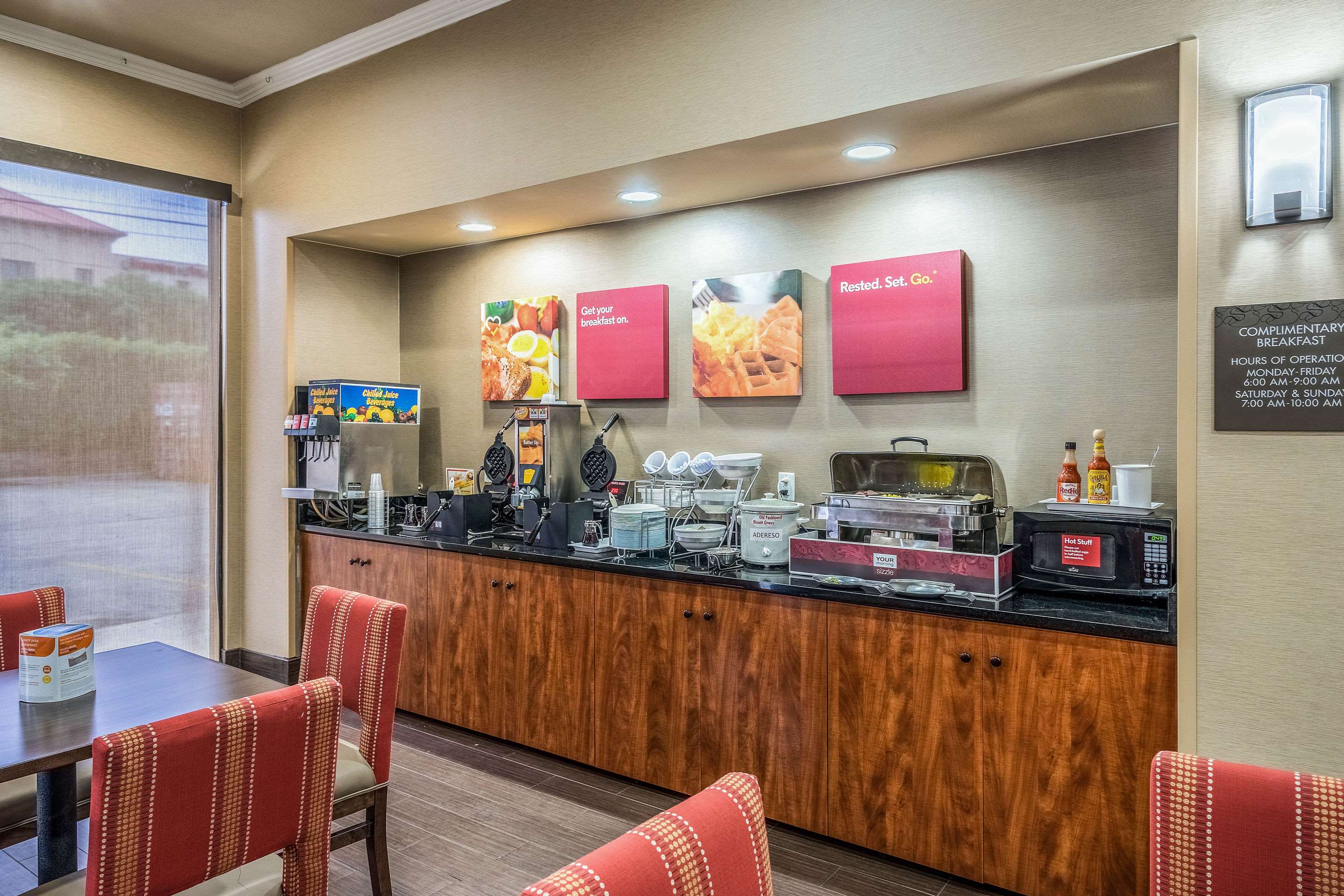 Breakfast area