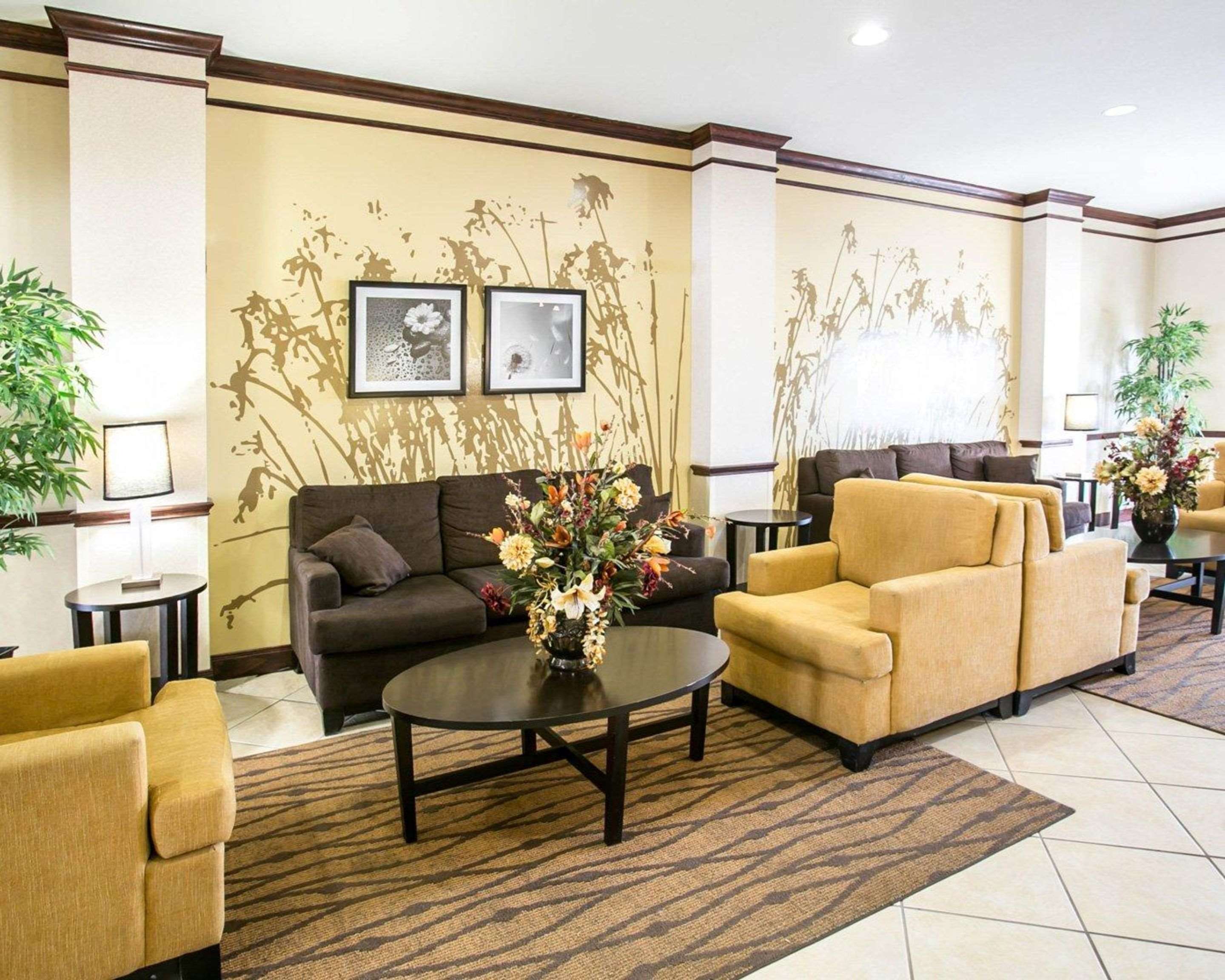 Spacious lobby with sitting area