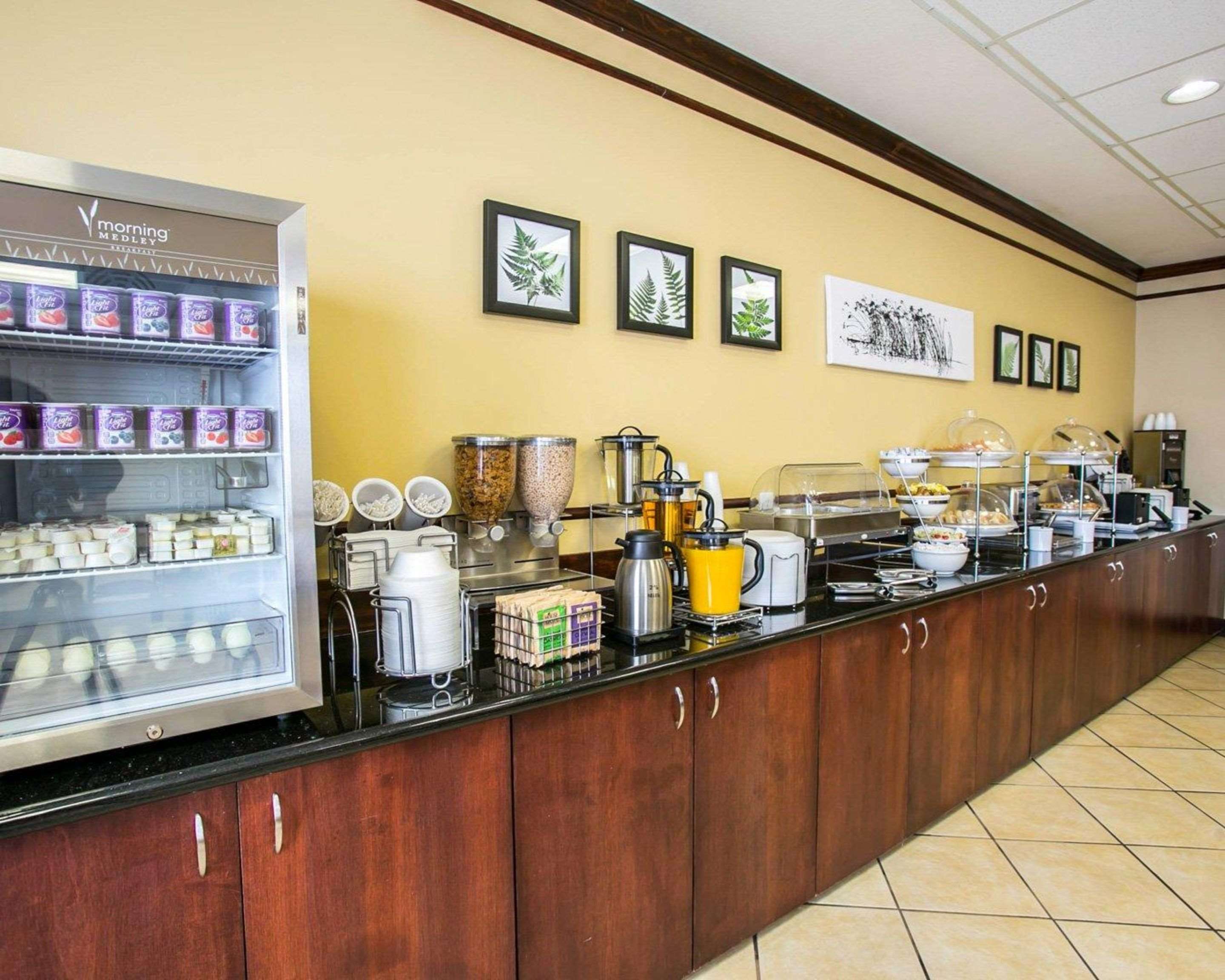 Breakfast counter