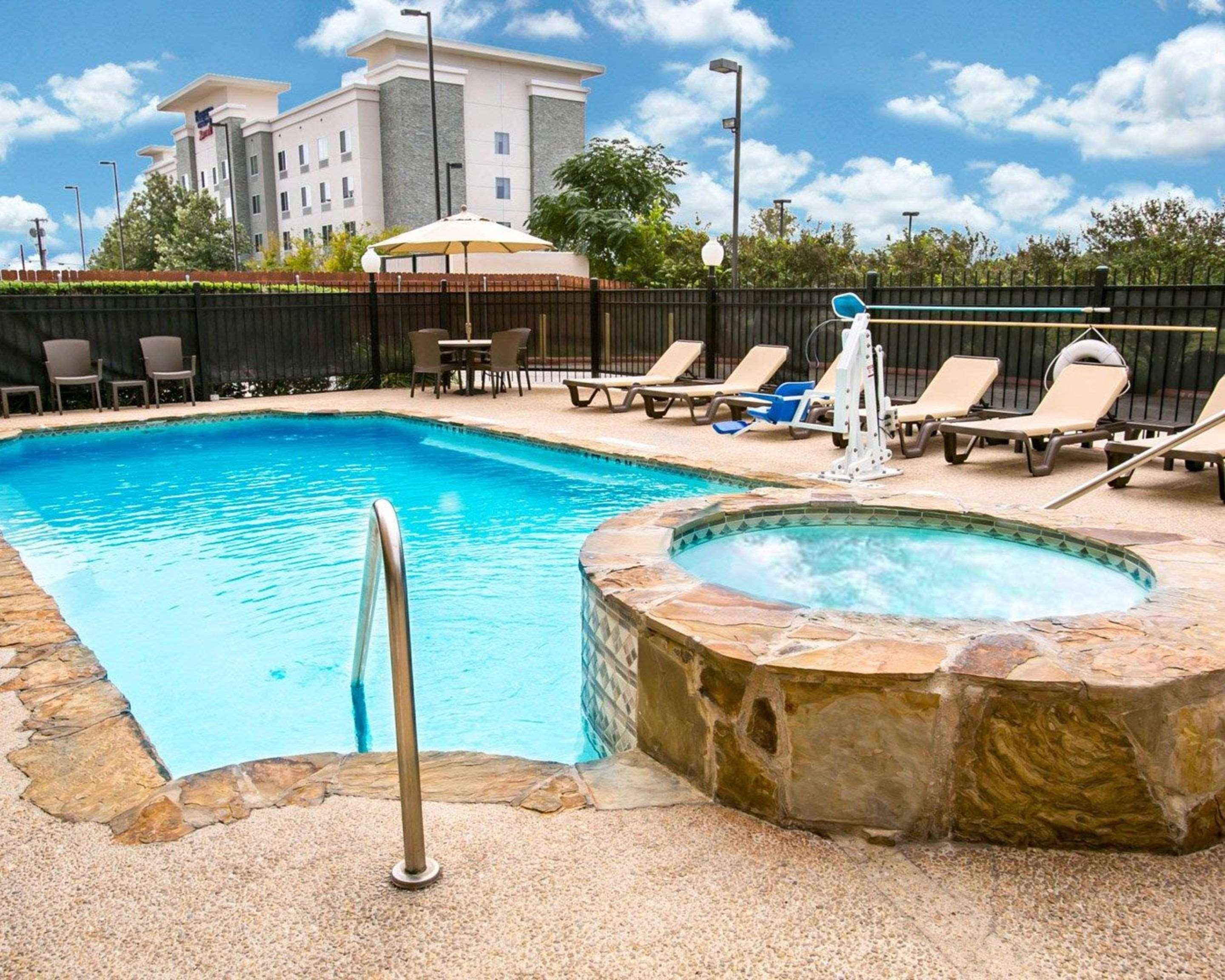 Outdoor pool with hot tub and sundeck