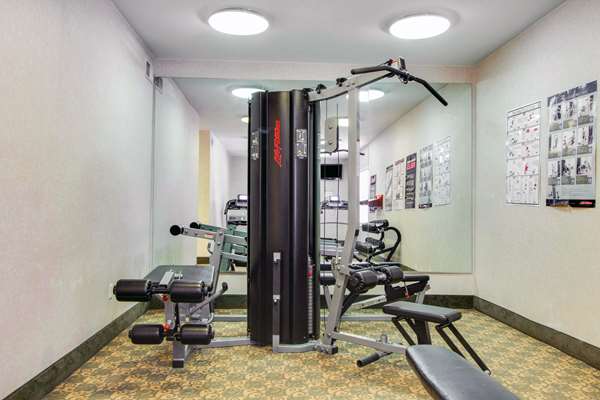 Fitness/ Exercise Room - MainStay Suites Medical Center Houston