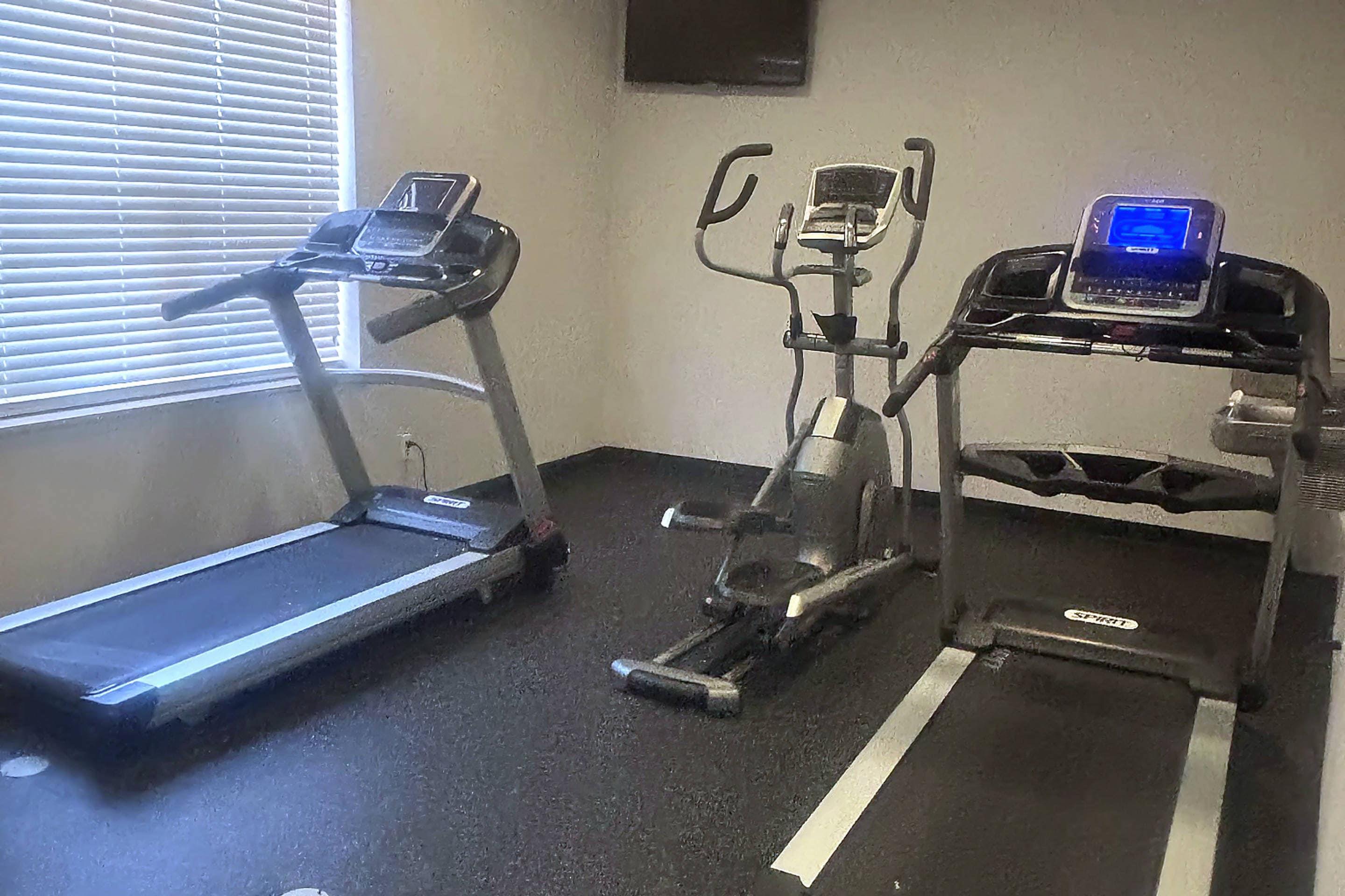 Fitness center | MainStay Suites Texas Medical Center/Reliant Park