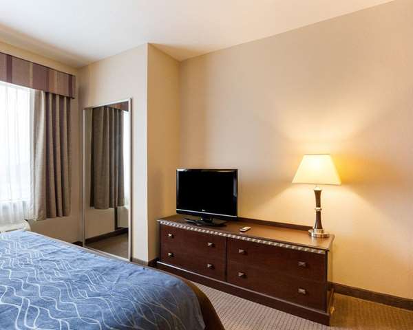 Suite - Comfort Inn & Suites Winnie - I-10, Exit 829