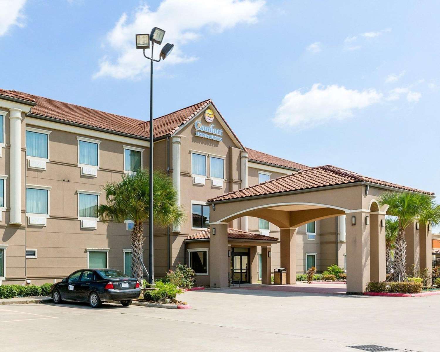 Comfort Inn & Suites Winnie I10, Exit 829, TX See Discounts