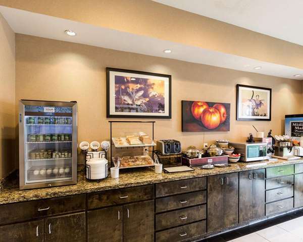 Amenities - Comfort Inn & Suites Winnie - I-10, Exit 829