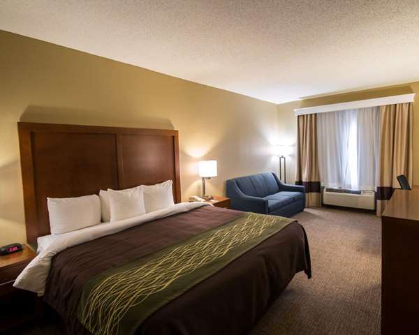 Suite - Comfort Inn Red Oak