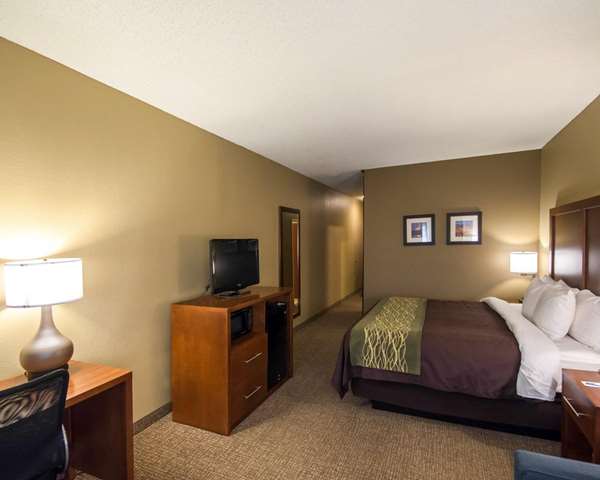 Suite - Comfort Inn Red Oak