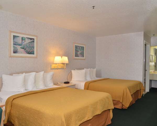  - Econo Lodge South San Antonio - I-35, Exit 152A