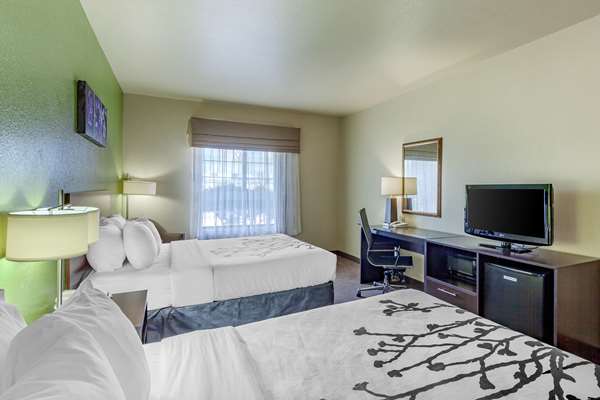  - Sleep Inn & Suites Hewitt - I-35, Exit 328