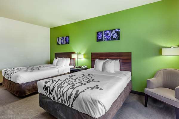  - Sleep Inn & Suites Hewitt - I-35, Exit 328