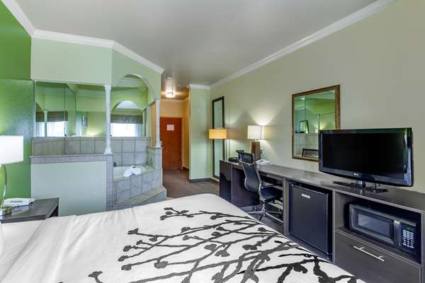 Suite - Sleep Inn & Suites Hewitt - I-35, Exit 328