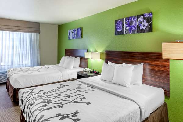Suite - Sleep Inn & Suites Hewitt - I-35, Exit 328