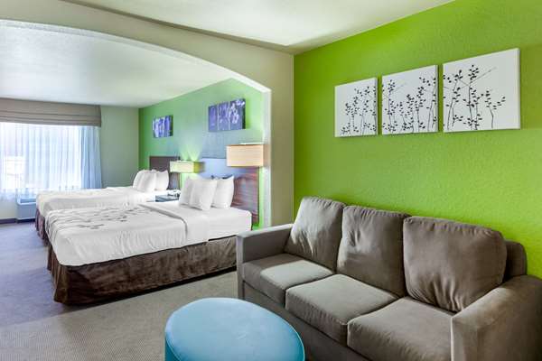 Suite - Sleep Inn & Suites Hewitt - I-35, Exit 328