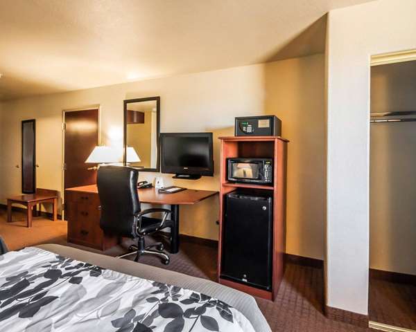  - Sleep Inn & Suites Shamrock - I-40, Exit 163