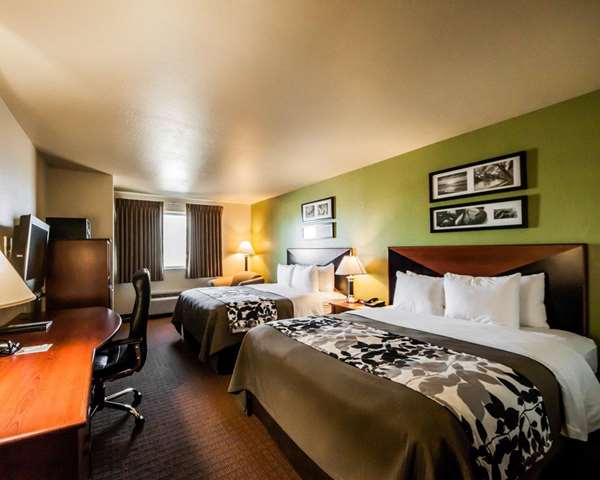  - Sleep Inn & Suites Shamrock - I-40, Exit 163