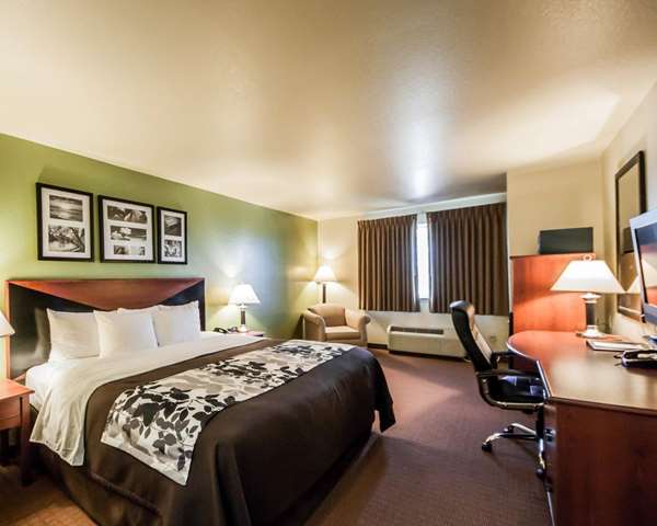  - Sleep Inn & Suites Shamrock - I-40, Exit 163