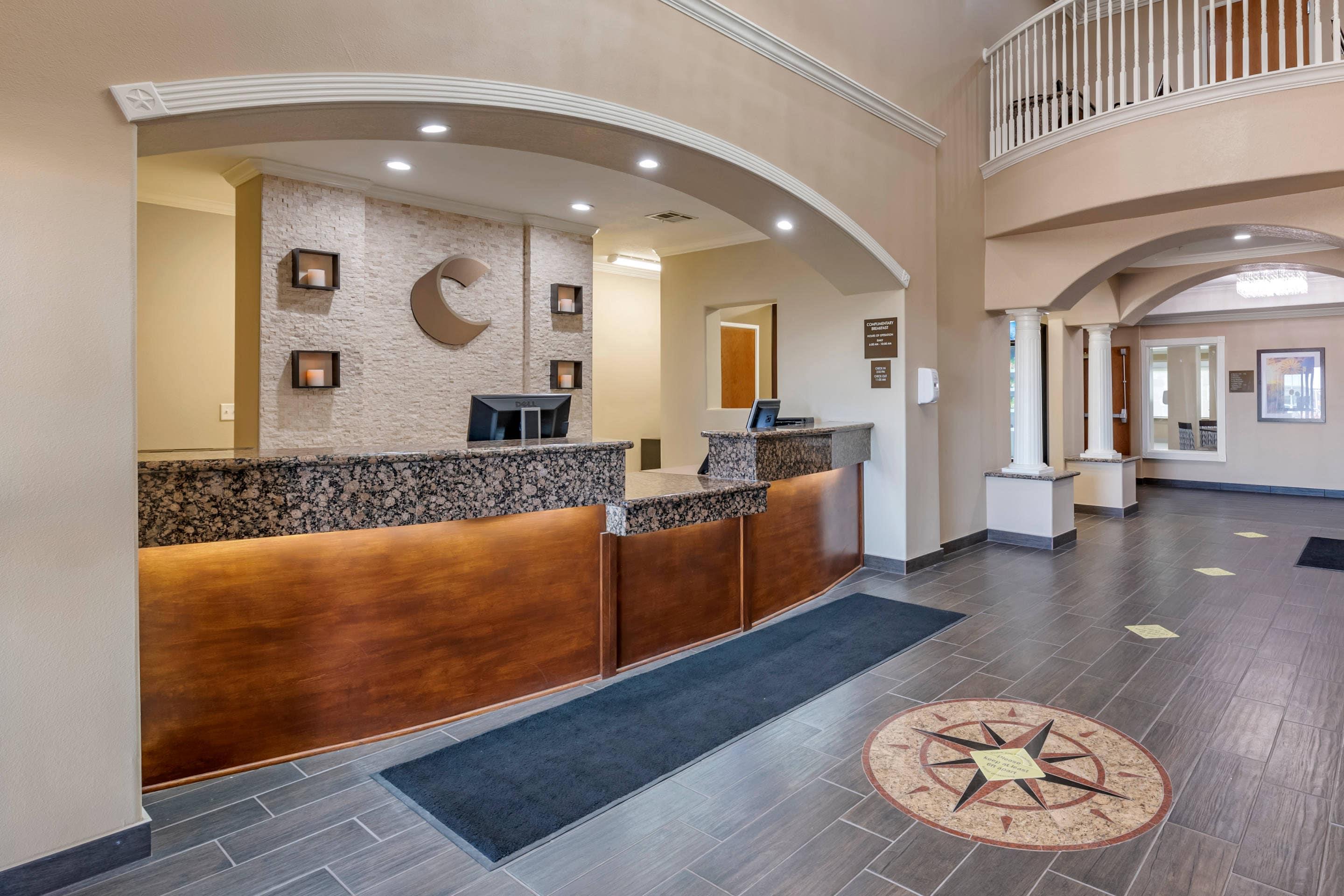 Hotel lobby | Quality Inn And Suites Lubbock