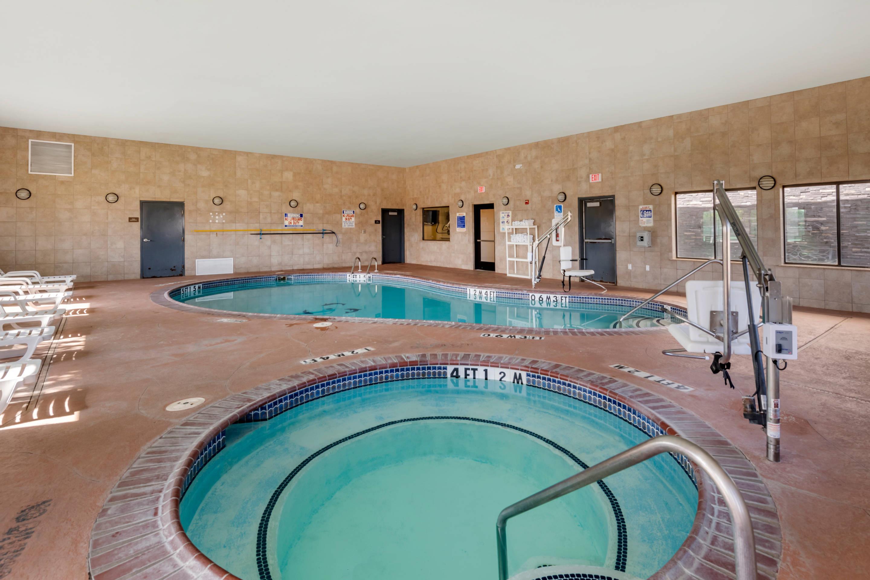 Indoor pool | Quality Inn And Suites Lubbock