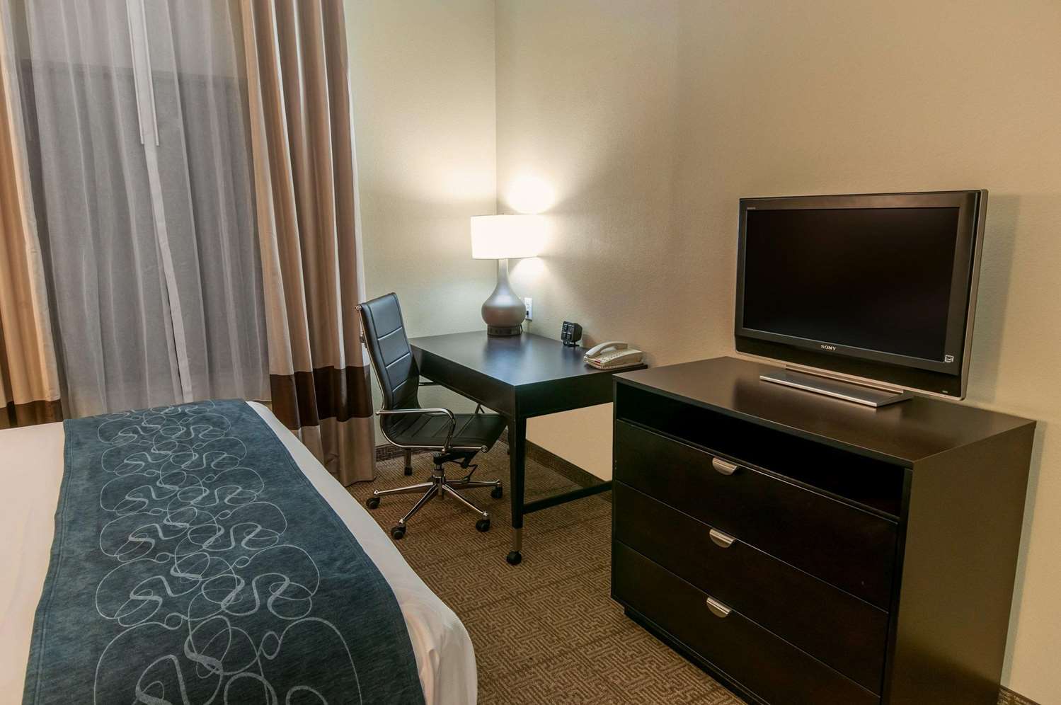 Comfort Suites Hobby Airport Houston, TX See Discounts