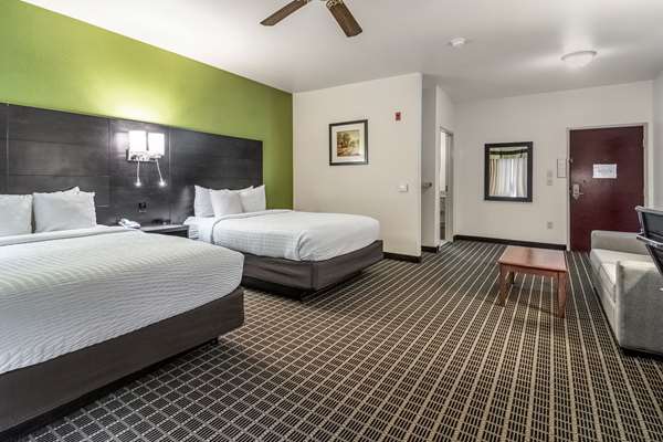 Suite - Clarion Inn & Suites Weatherford - I-20, Exit 408