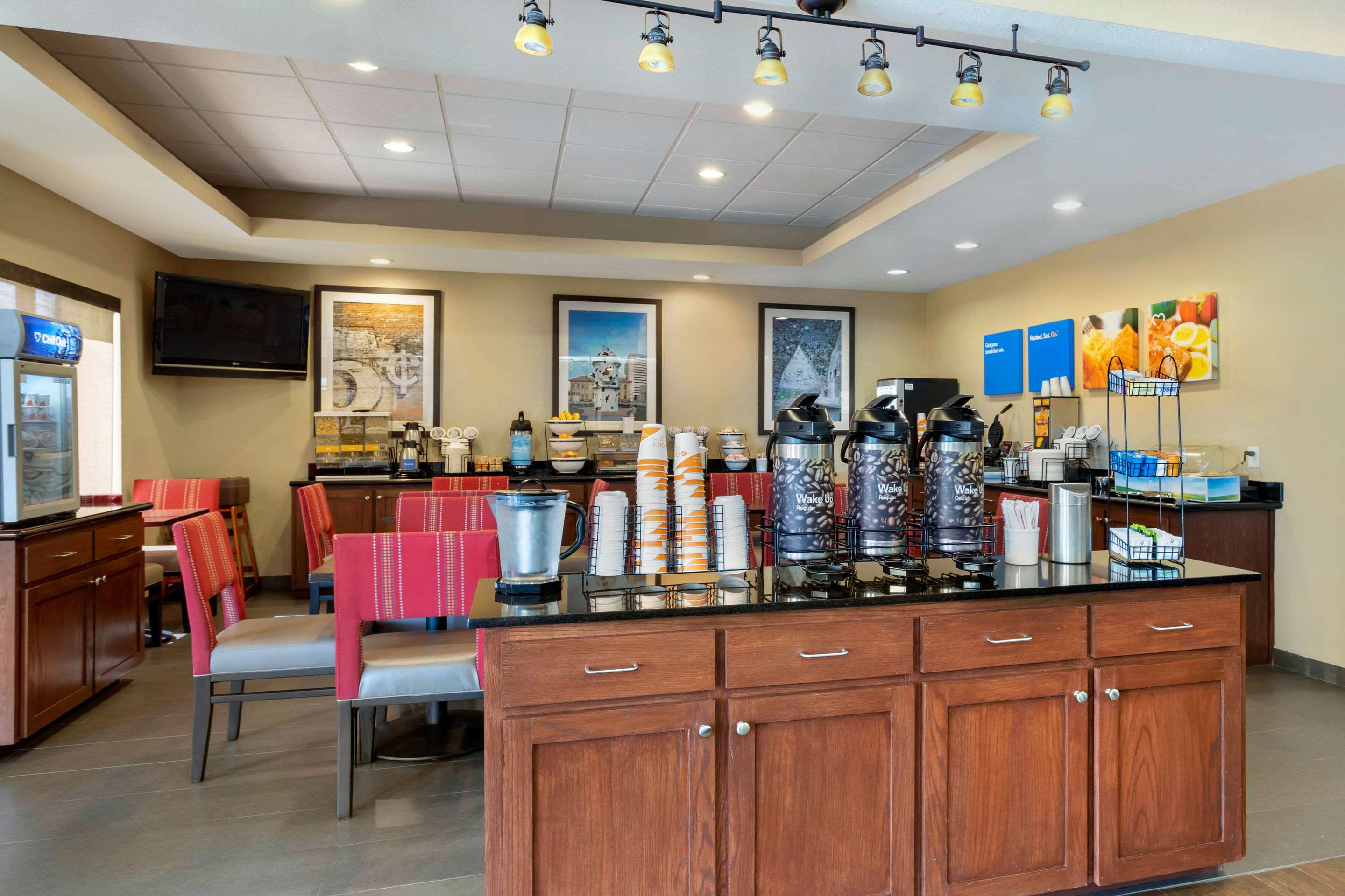Breakfast area