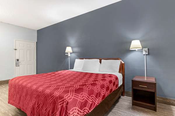  - Econo Lodge Junction - I-10, Exit 457