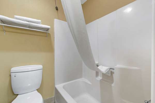  - Econo Lodge Junction - I-10, Exit 457