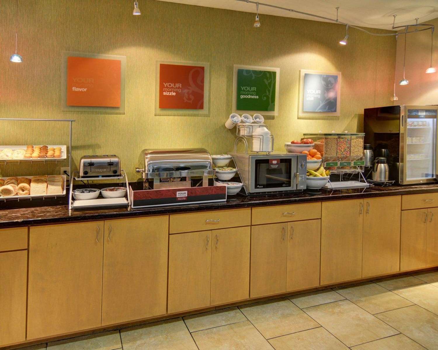 Comfort Suites Lindale, TX See Discounts