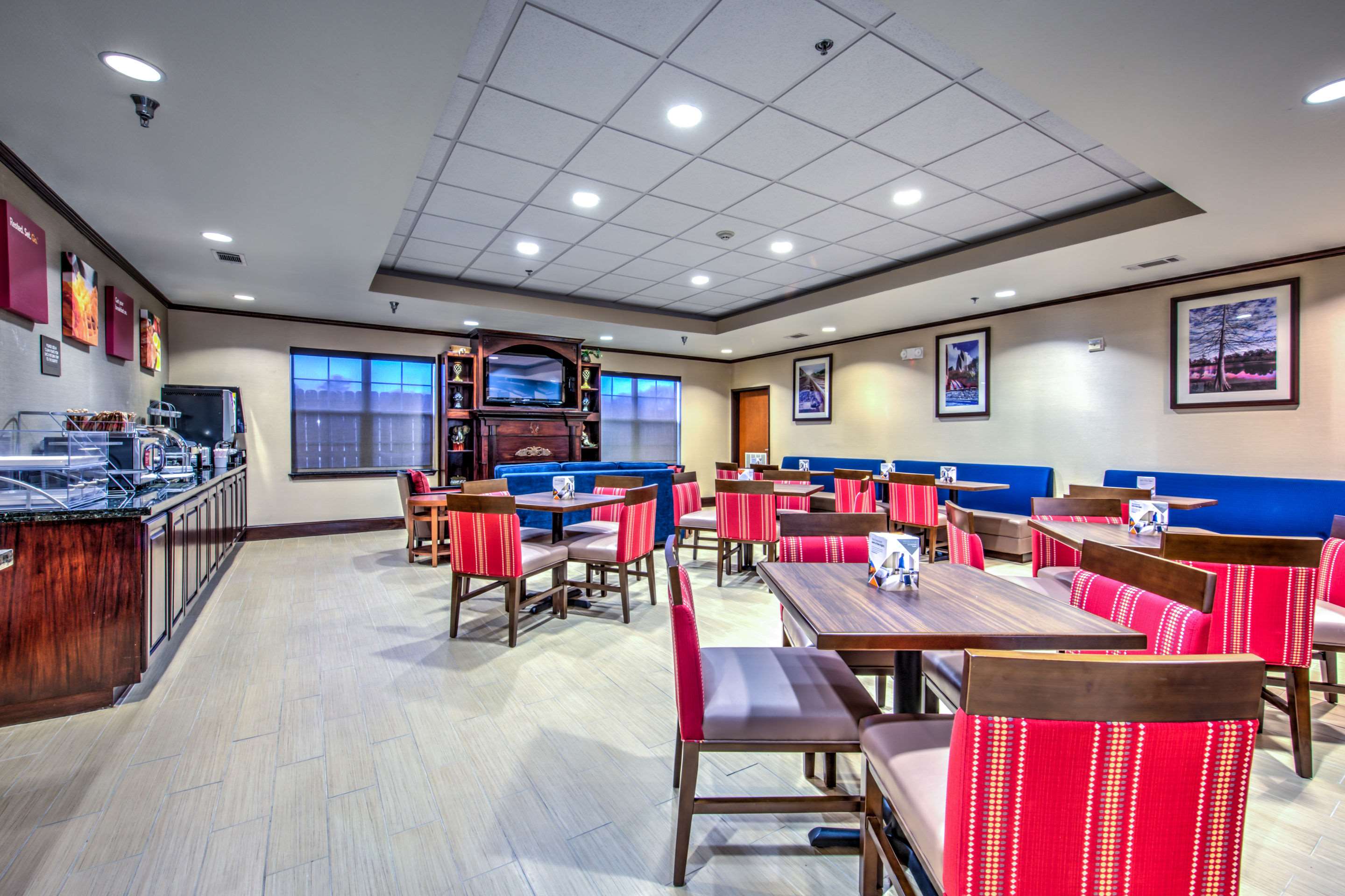 Breakfast area