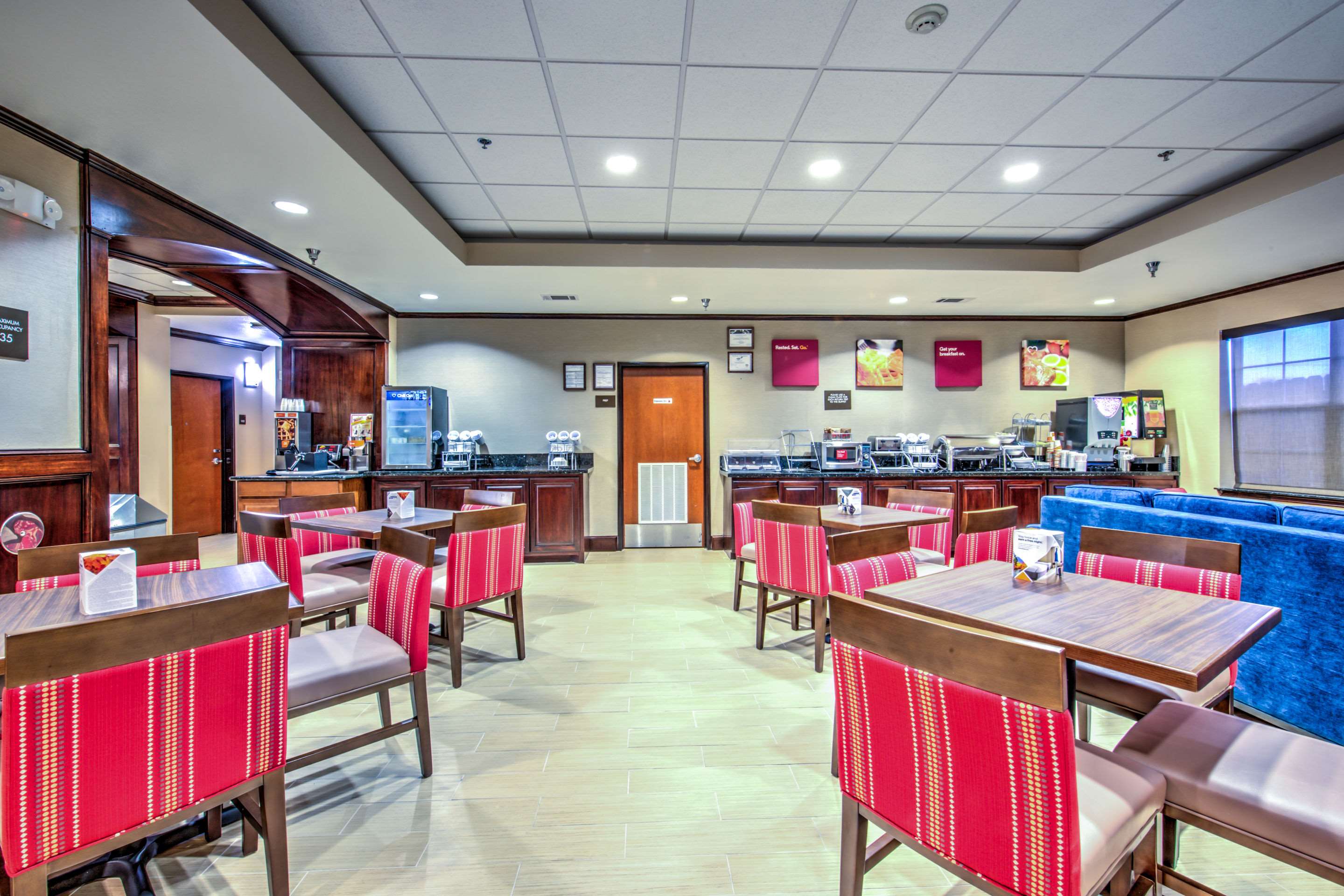 Breakfast area