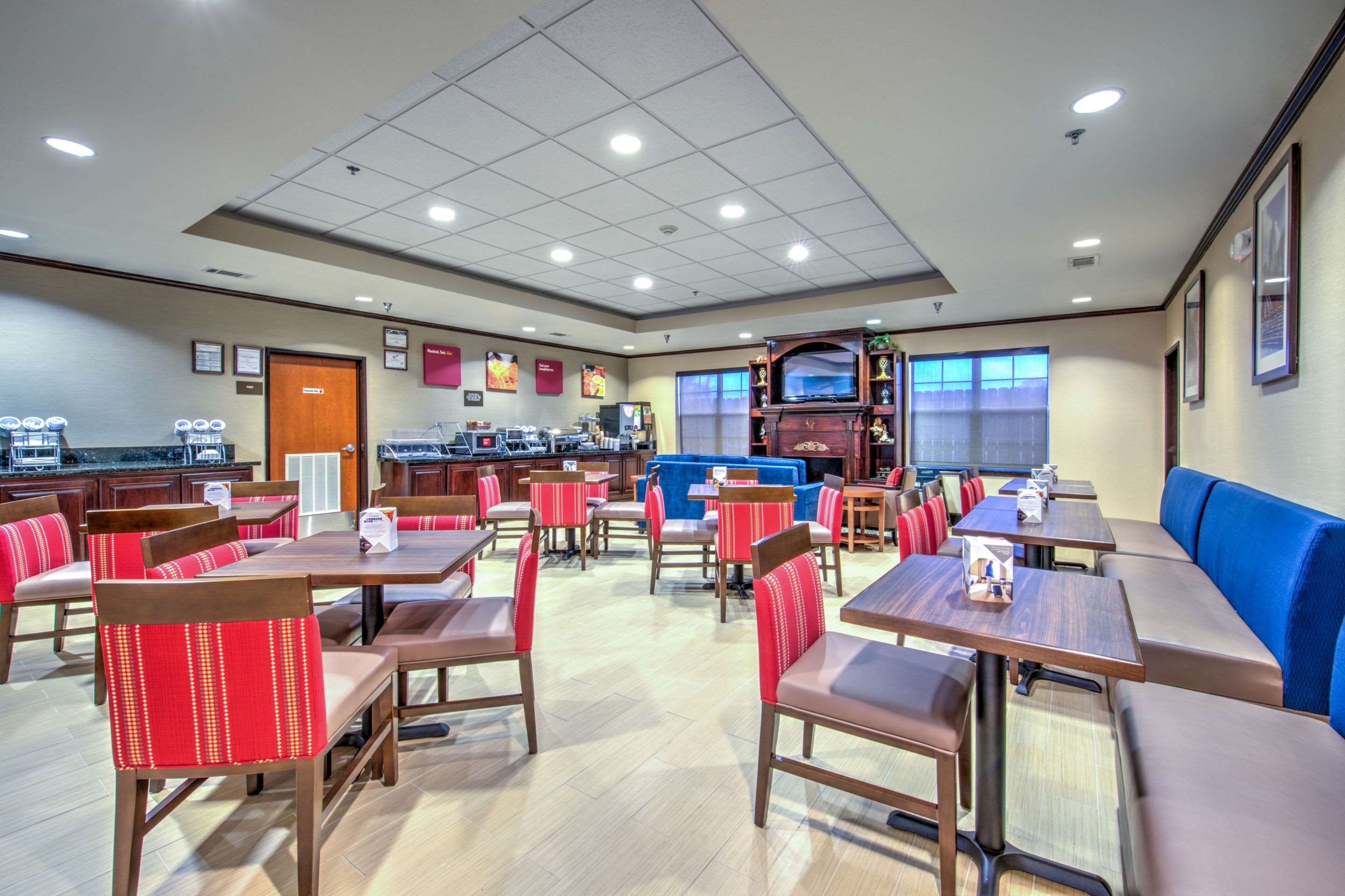Breakfast area