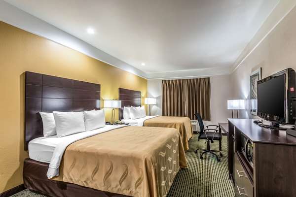  - Quality Inn & Suites SeaWorld North San Antonio