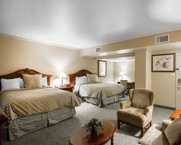  - Liberty Historic Hotel Cleburne