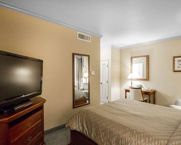  - Liberty Historic Hotel Cleburne