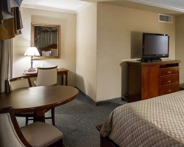  - Liberty Historic Hotel Cleburne