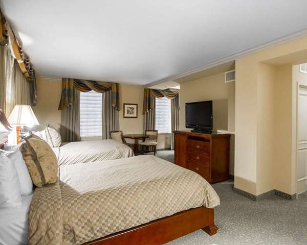  - Liberty Historic Hotel Cleburne