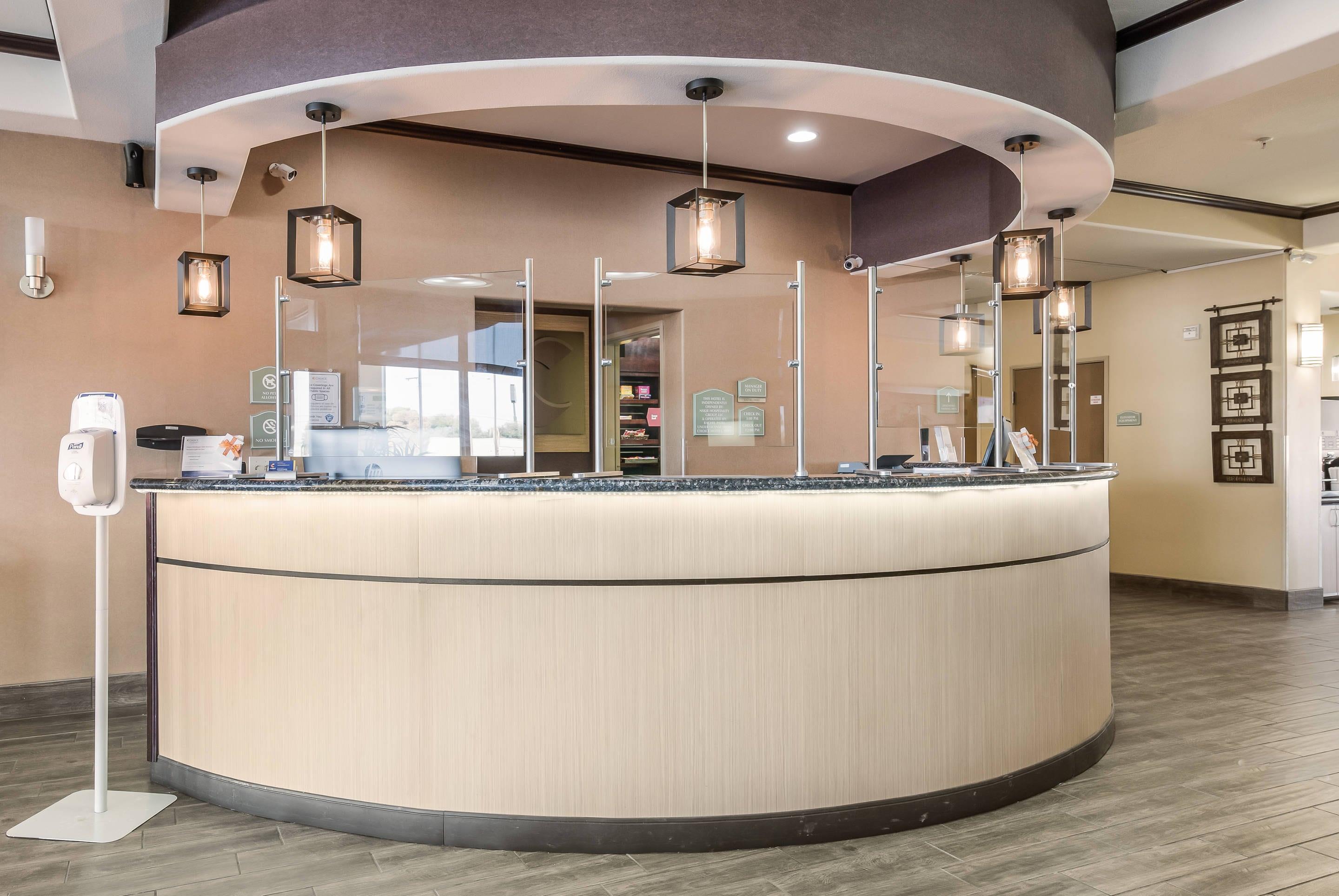 Front desk | Comfort Suites Fort Stockton