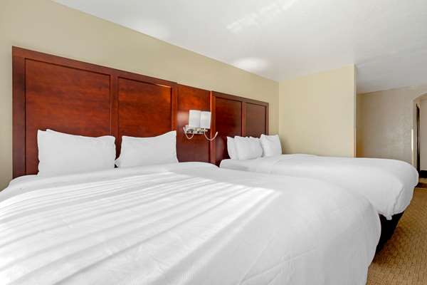 Suite - Comfort Suites Benbrook - I-20, Exit 429B