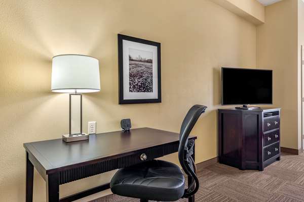 Suite - Comfort Suites Frisco