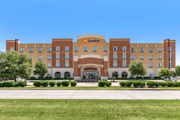 Exterior view - Comfort Suites Frisco