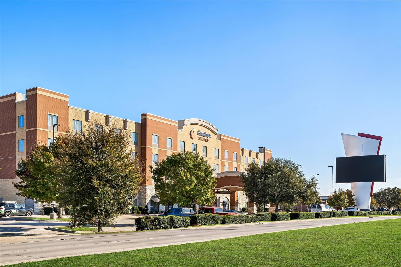 Comfort Suites at Frisco Sq/Pizza Hut Pk