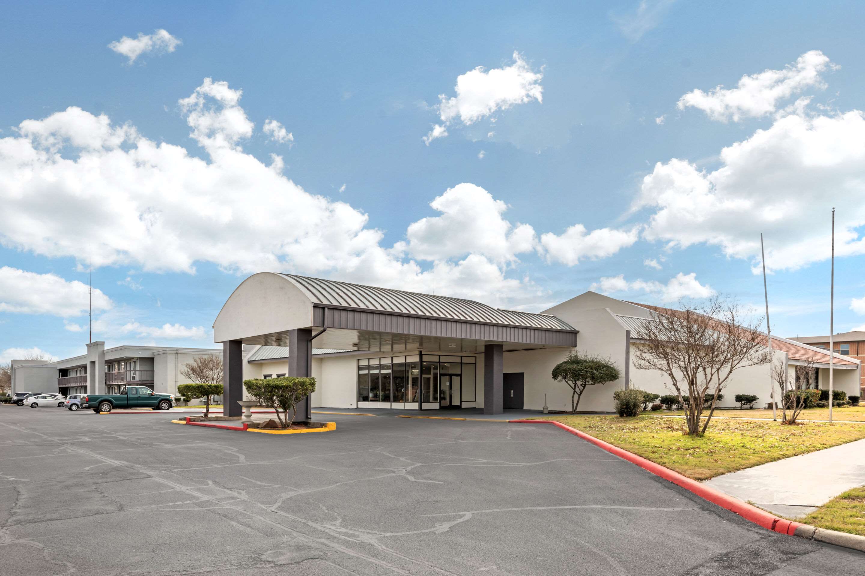 Hotel exterior | Quality Inn Gainesville