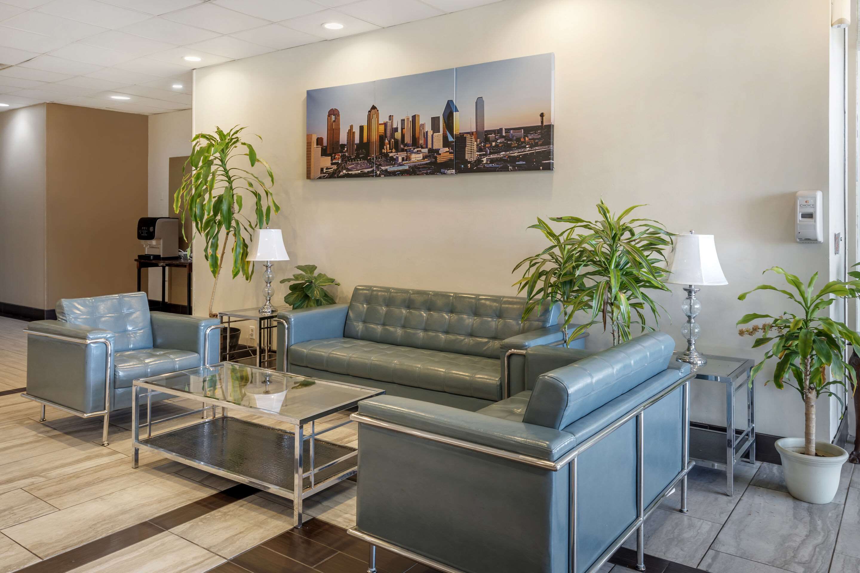 Hotel lobby | Quality Inn Gainesville