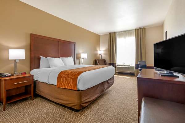 - Comfort Inn Denton - I-35, Exit 469