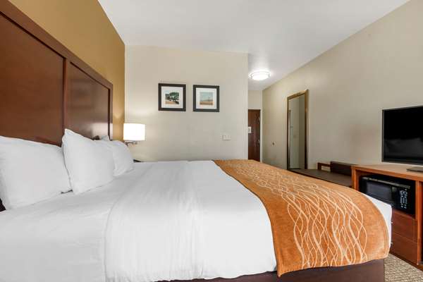  - Comfort Inn Denton - I-35, Exit 469