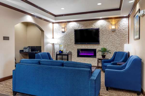  - Comfort Inn Denton - I-35, Exit 469